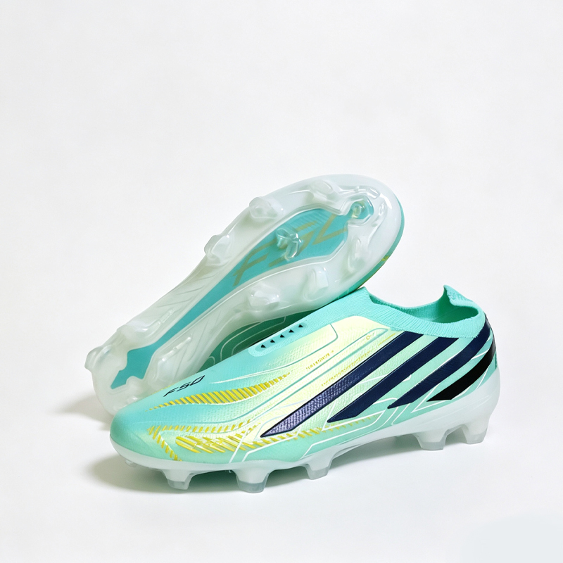 Sports Equipment For Boys - รองเท้าฟุตบอลผู้ชายคุณภาพสูงแบบไม่มีเชือกผูก รองเท้าฟุตบอลกันลื่นสำหรับเด็ก รองเท้าฝึกซ้อมฟุตบอล FG รุ่น Chuteira