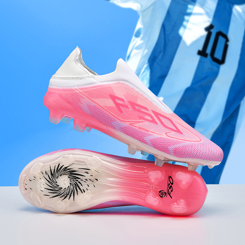 Sports Equipment For Boys - รองเท้าฟุตบอลสำหรับผู้ชายรุ่นใหม่ รองเท้าฝึกซ้อม รองเท้าแข่งขันสำหรับผู้ใหญ่ รองเท้าสตั๊ดสำหรับเล่นกีฬากลางแจ้ง ระบายอากาศได้ดี กันลื่น